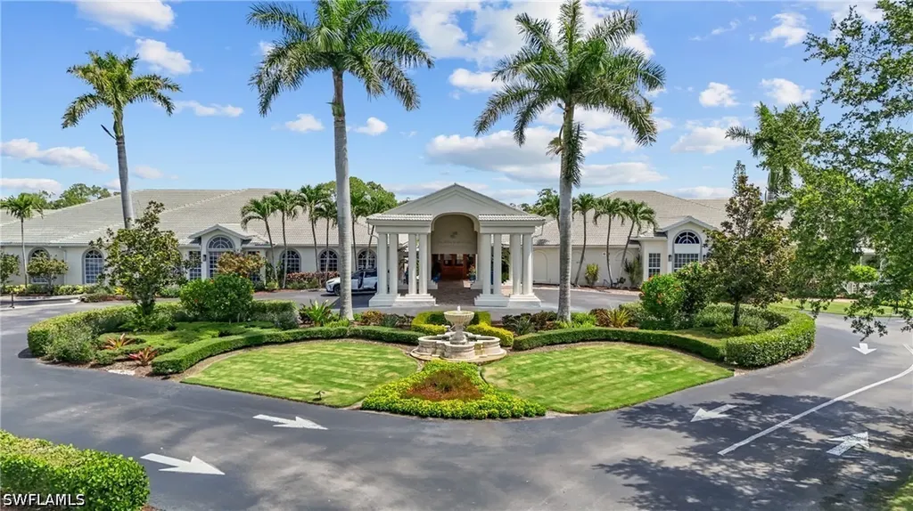 96 Glen Eagle Circle Naples FL 34104
