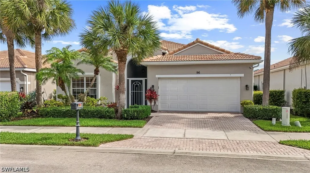96 Glen Eagle Circle Naples FL 34104