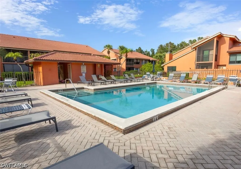 114 Cypress Way E Naples FL 34110