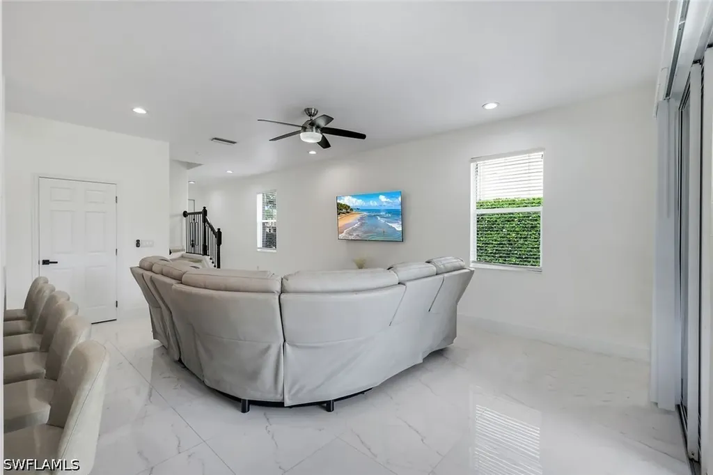 20370 Larino Loop Estero FL 33928