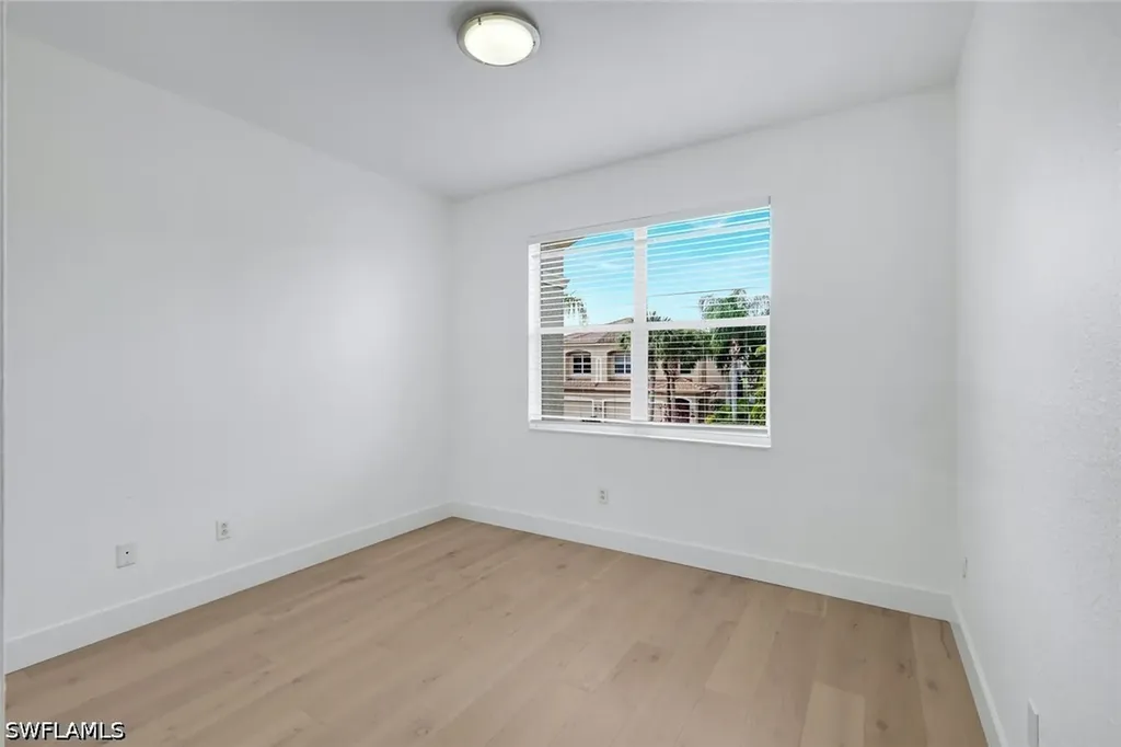 20370 Larino Loop Estero FL 33928