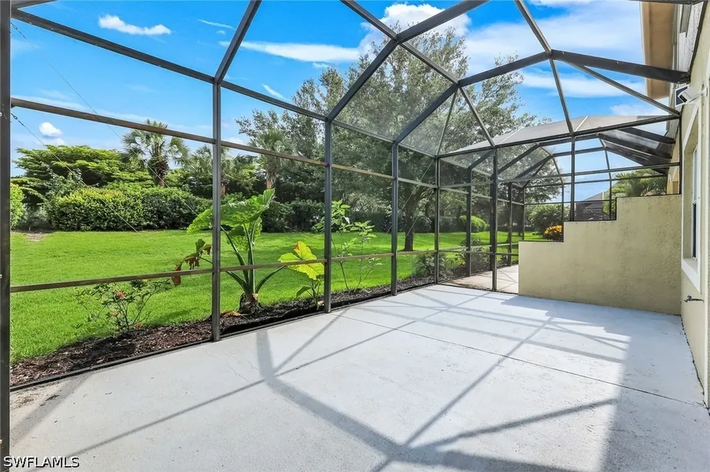20370 Larino Loop Estero FL 33928
