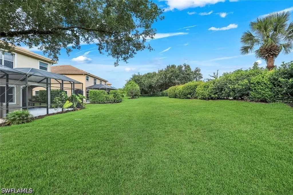 20370 Larino Loop Estero FL 33928