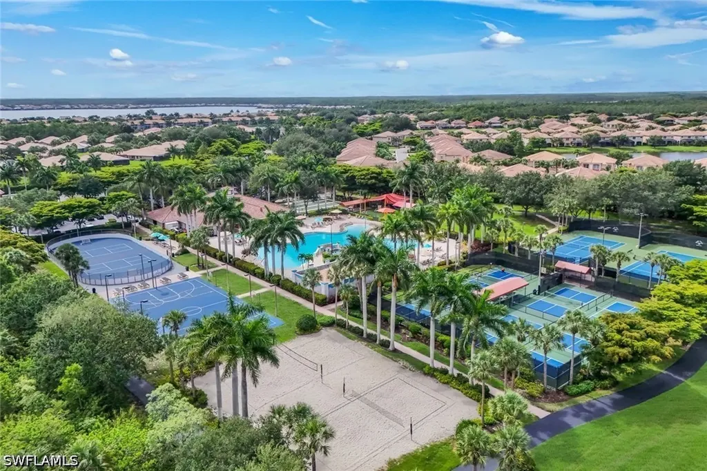20370 Larino Loop Estero FL 33928