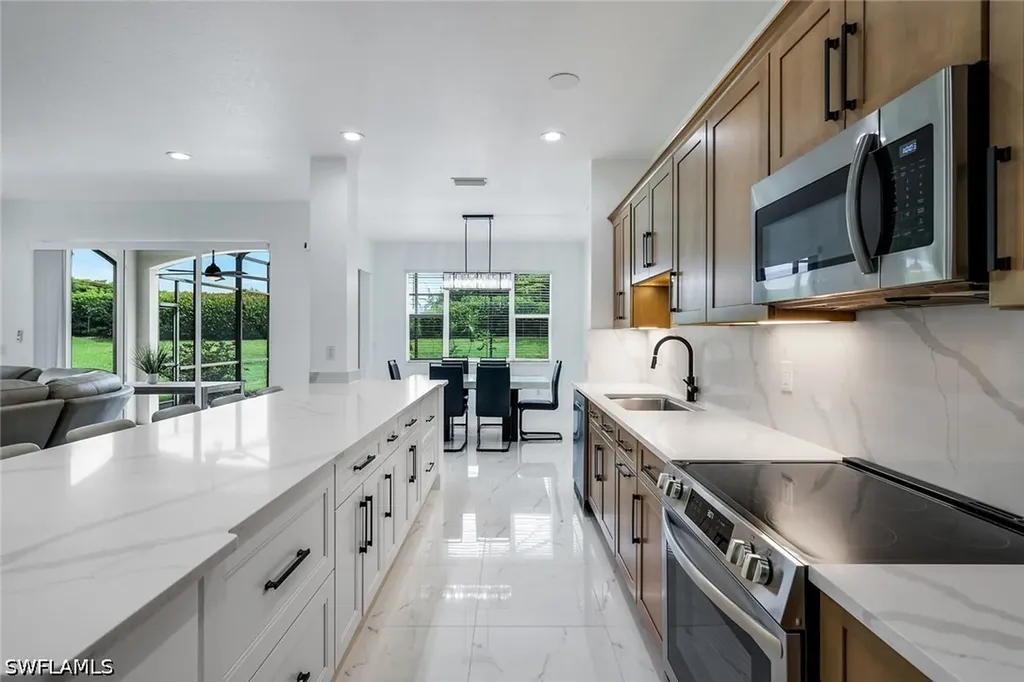 20370 Larino Loop Estero FL 33928