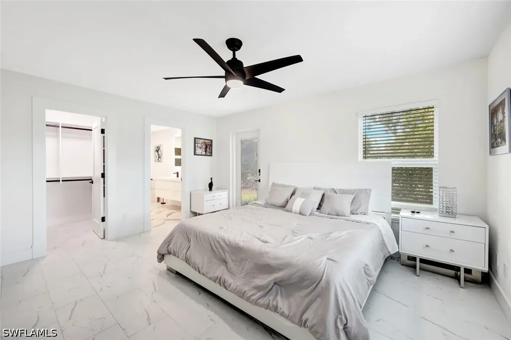 596 105th Avenue N Naples FL 34108