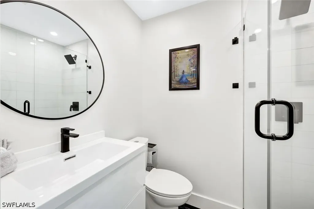 596 105th Avenue N Naples FL 34108