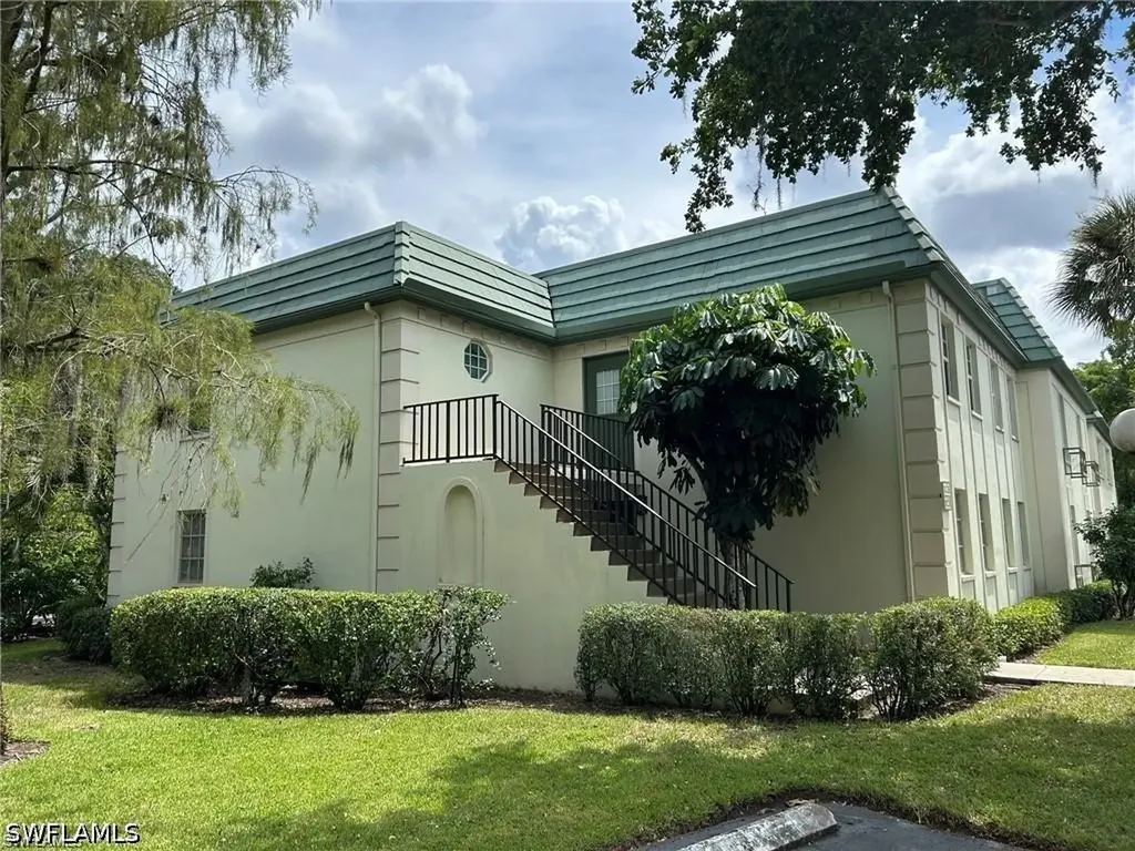 104 Bob O Link Way Naples FL 34105