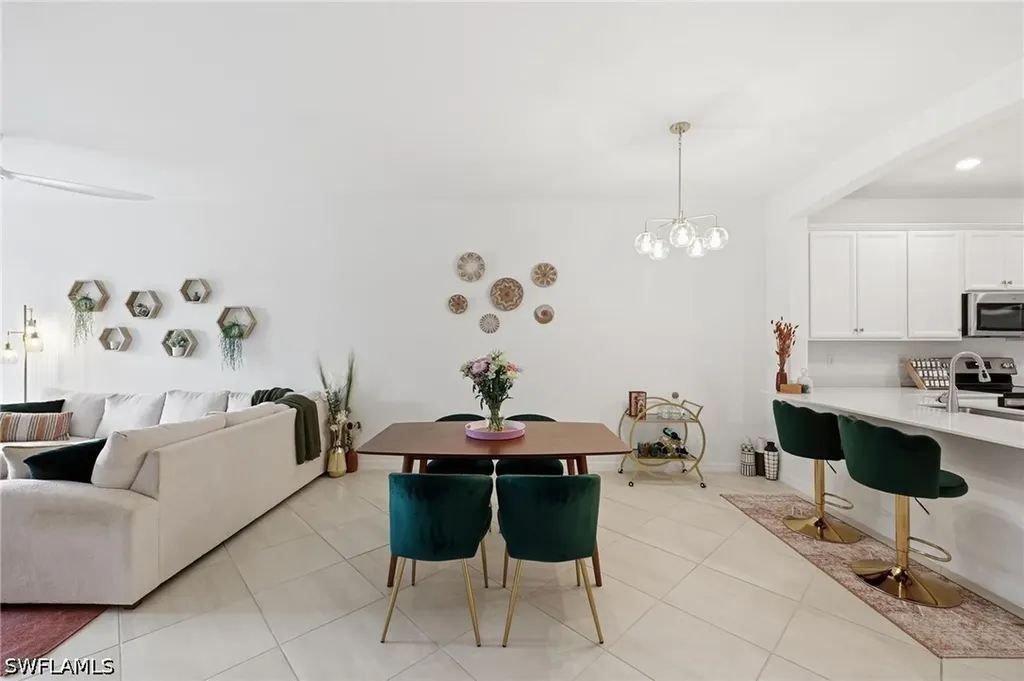 2584 Vine Avenue Naples FL 34120