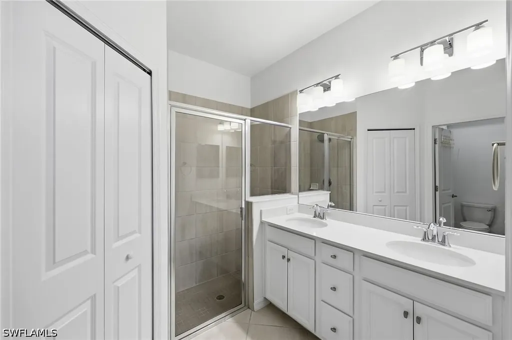 2584 Vine Avenue Naples FL 34120
