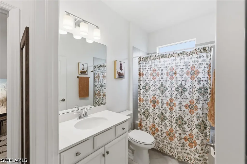 2584 Vine Avenue Naples FL 34120
