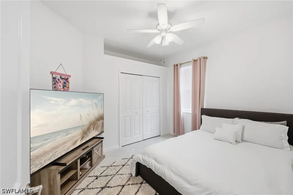 2584 Vine Avenue Naples FL 34120