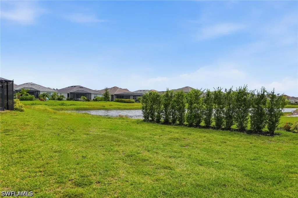 2584 Vine Avenue Naples FL 34120
