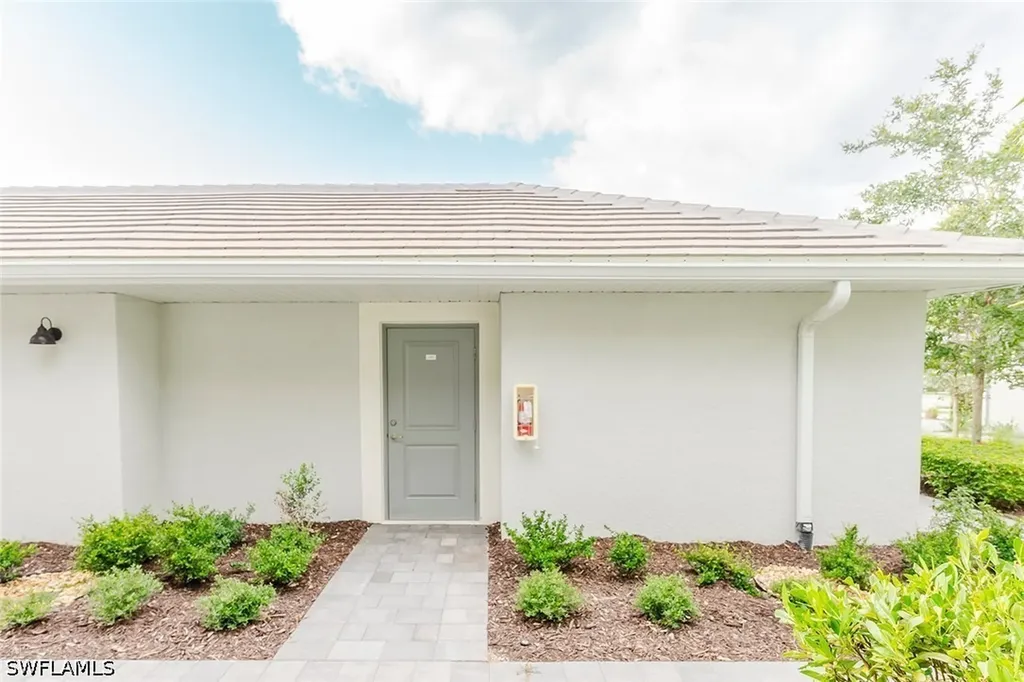 6082 National Boulevard Ave Maria FL 34142