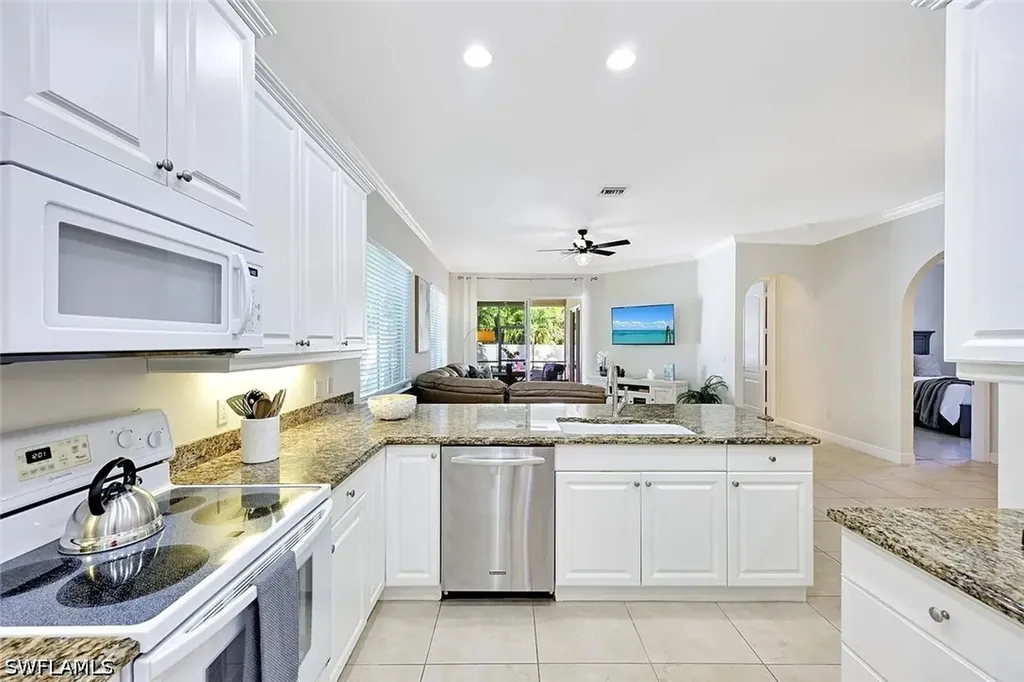 847 98th Avenue N Naples FL 34108