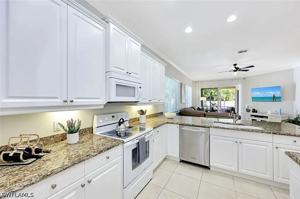 847 98th Avenue N Naples FL 34108