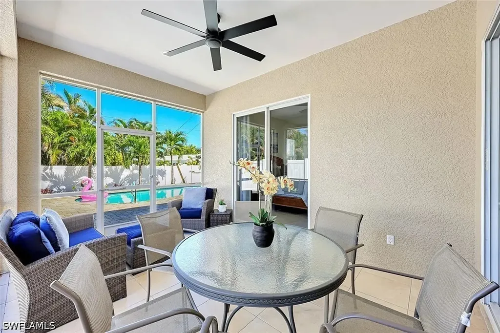 847 98th Avenue N Naples FL 34108