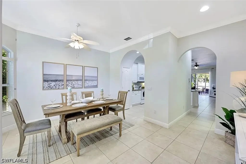 847 98th Avenue N Naples FL 34108