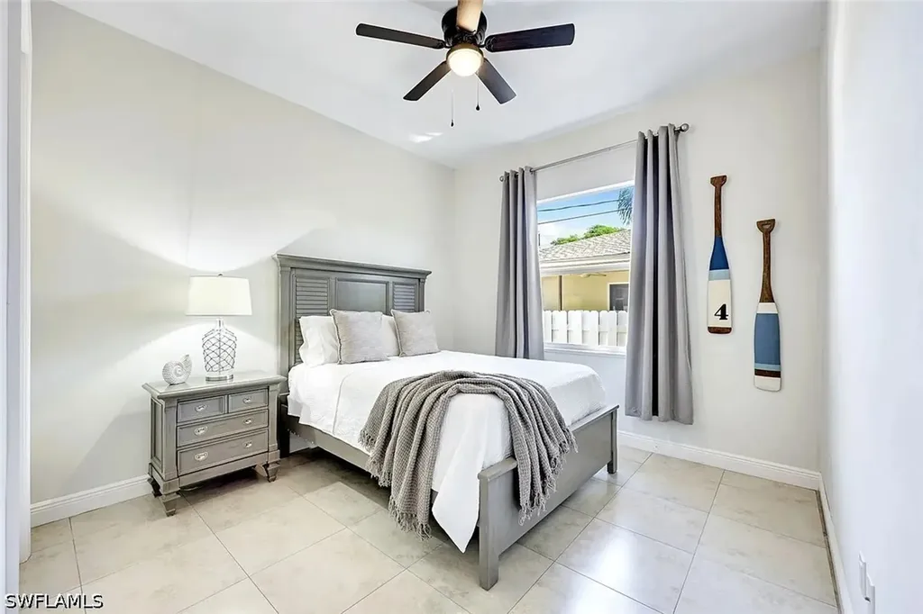 847 98th Avenue N Naples FL 34108