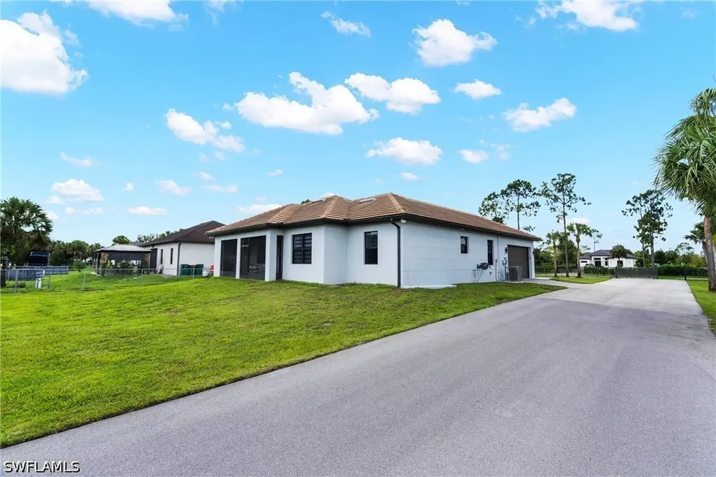 2759 18th Avenue SE Naples FL 34117