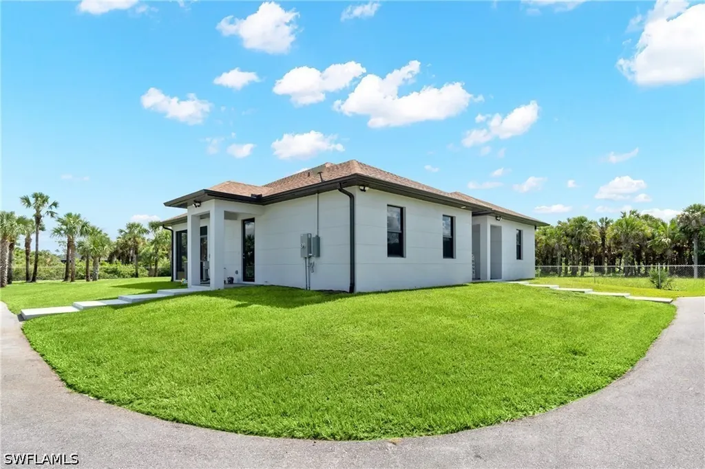 2759 18th Avenue SE Naples FL 34117