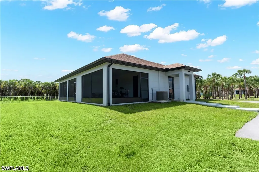 2759 18th Avenue SE Naples FL 34117
