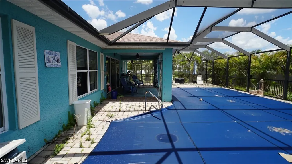 900 NW Embers Terrace Cape Coral FL 33993