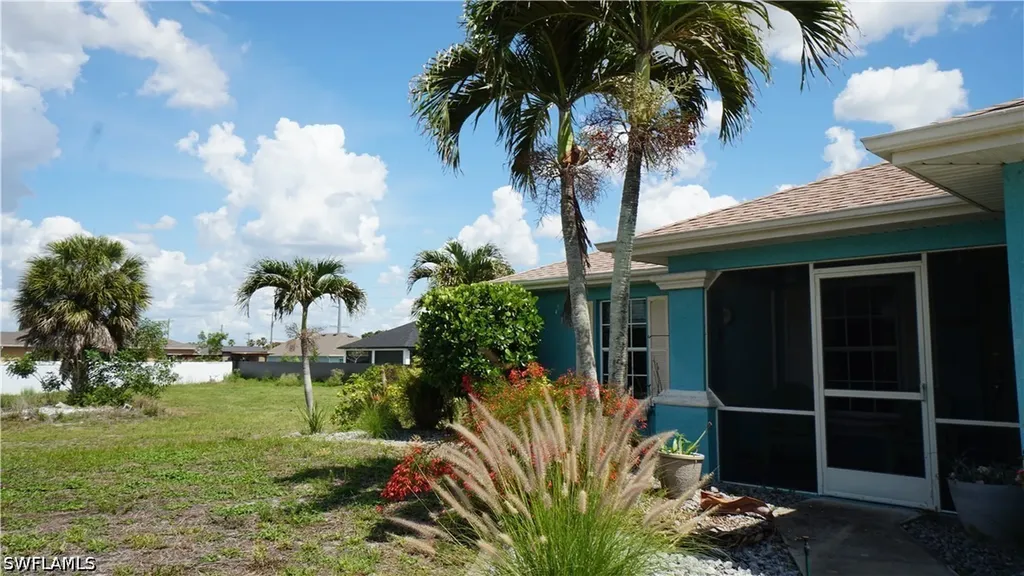 900 NW Embers Terrace Cape Coral FL 33993