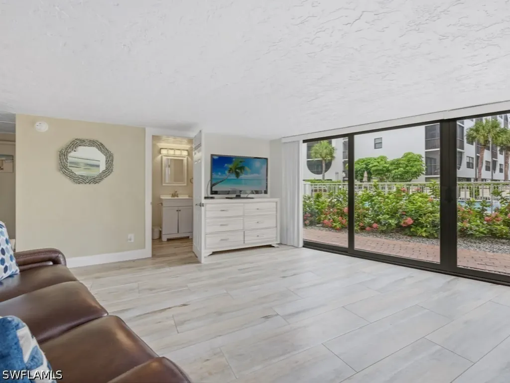 1007 Anglers Cove Marco Island FL 34145