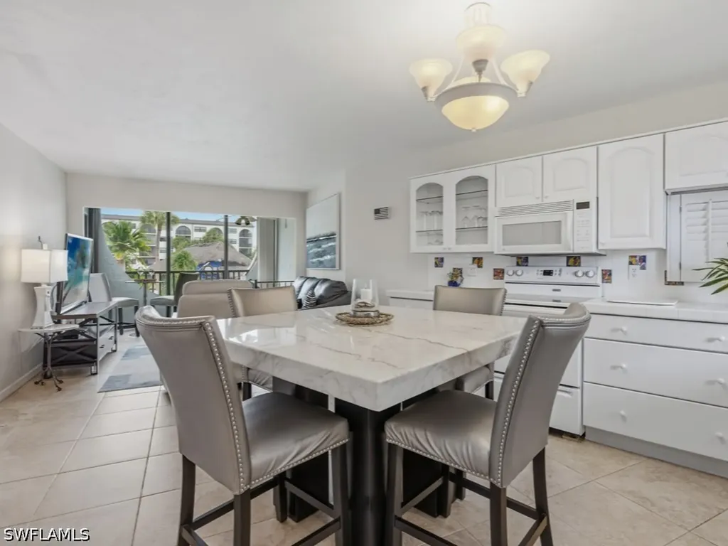 1007 Anglers Cove Marco Island FL 34145