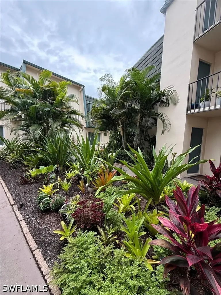 1730 Bald Eagle Drive Naples FL 34105