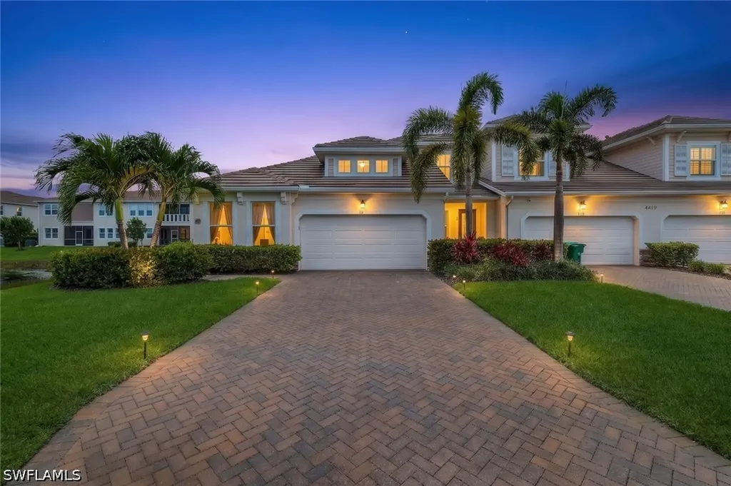 Naples FL, 4619 Arboretum Circle, Unit 101