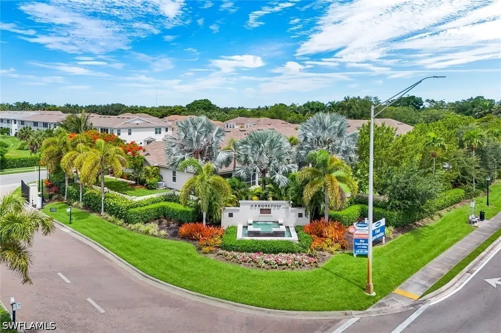 4619 Arboretum Circle Naples FL 34112