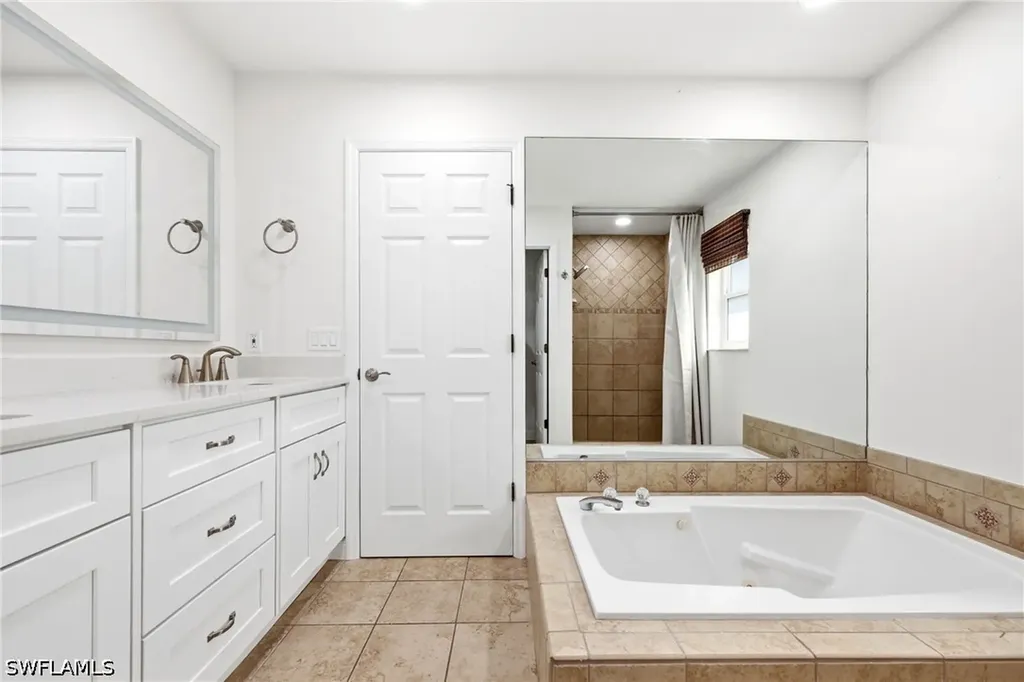 10069 Boca Circle Naples FL 34109
