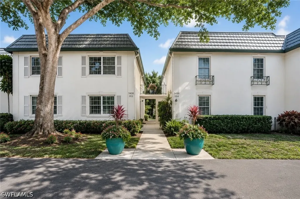 216 Bob O Link Way Naples FL 34105