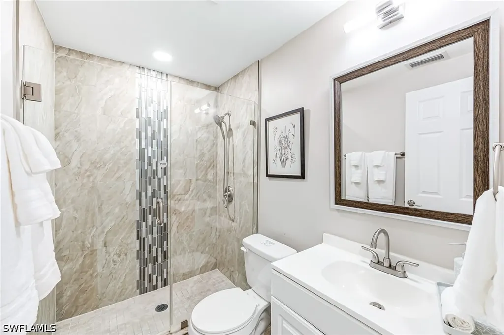 668 97th Avenue N Naples FL 34108