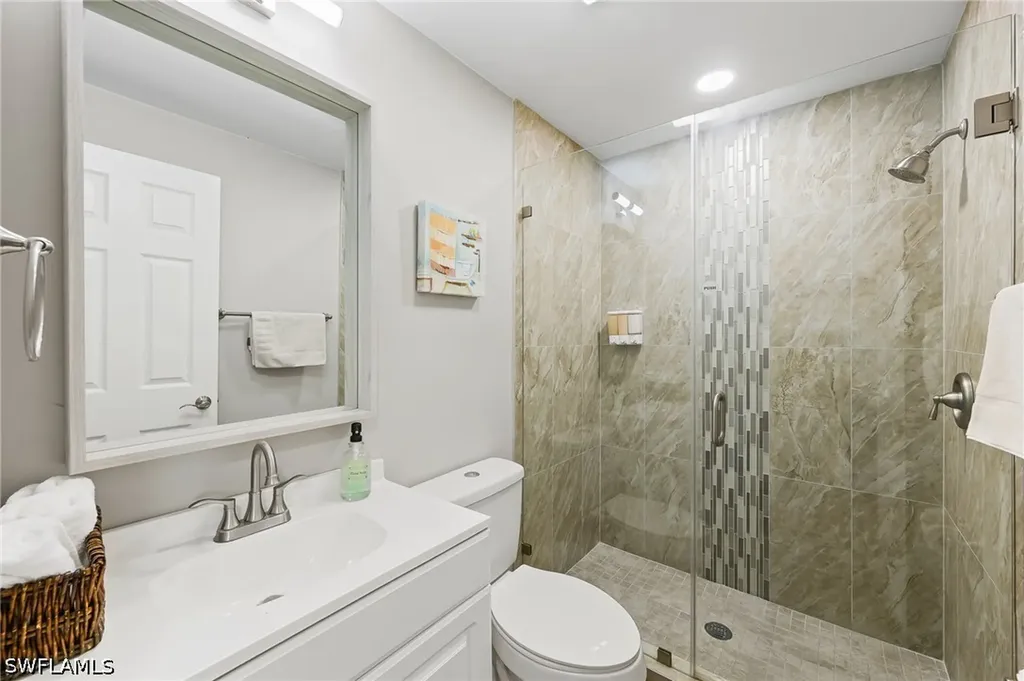 668 97th Avenue N Naples FL 34108