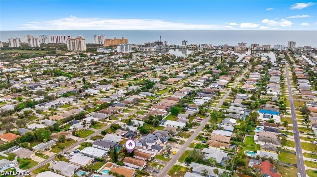 668 97th Avenue N Naples FL 34108