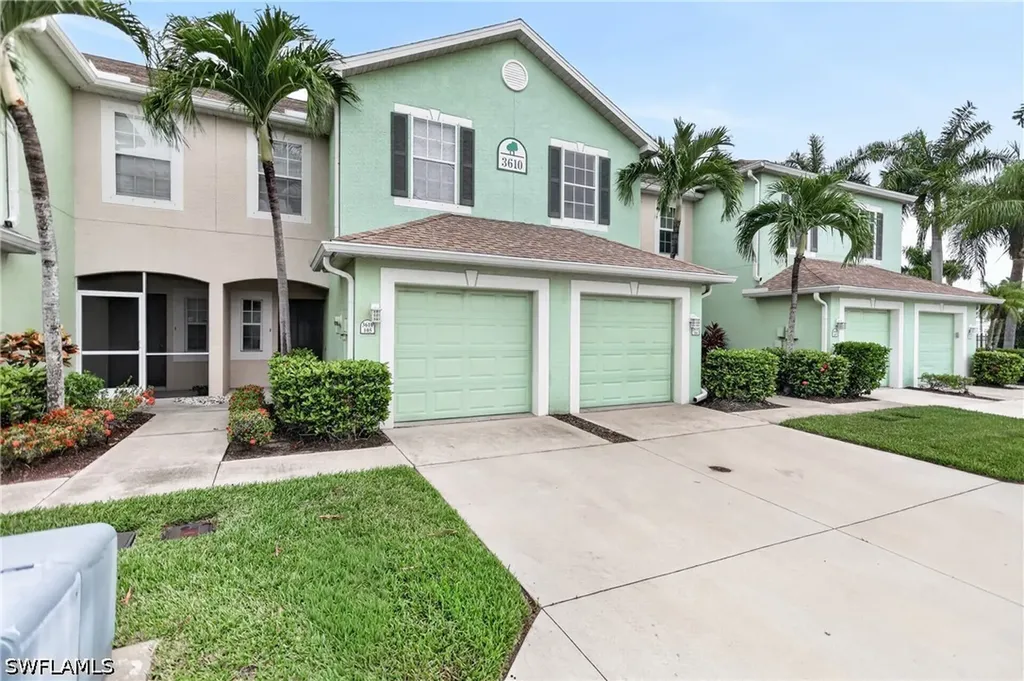 3610 Pine Oak Circle Fort Myers FL 33916