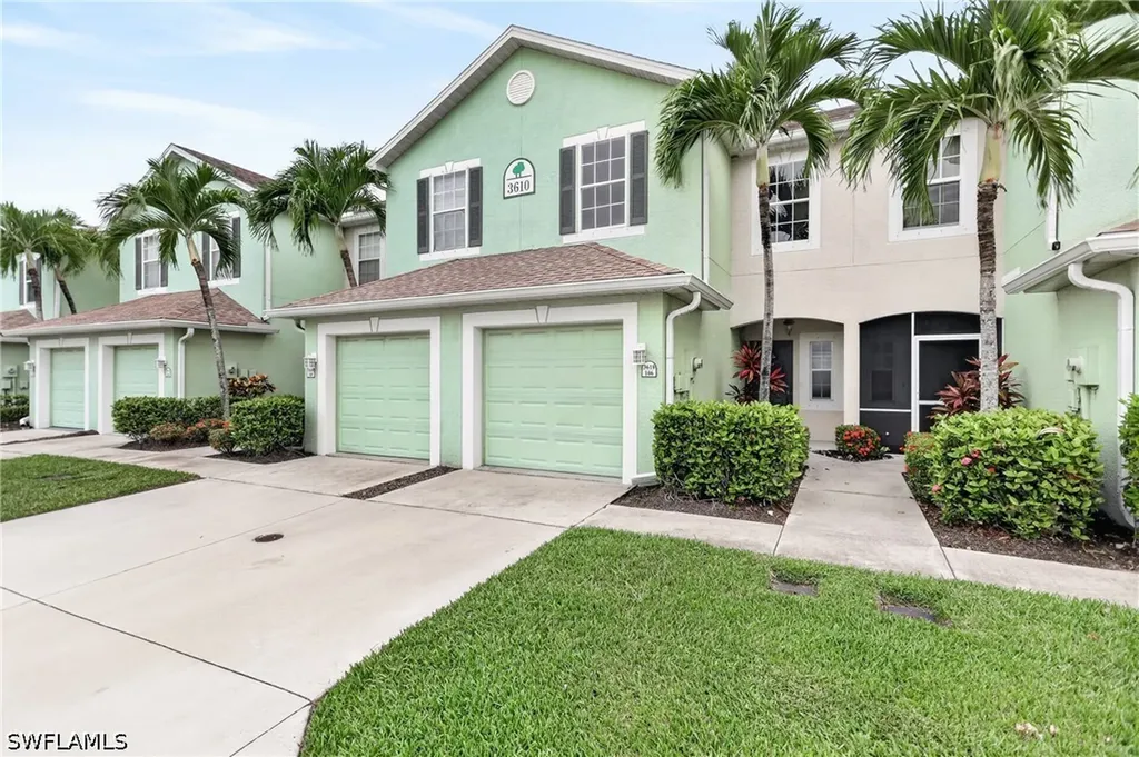 3610 Pine Oak Circle Fort Myers FL 33916