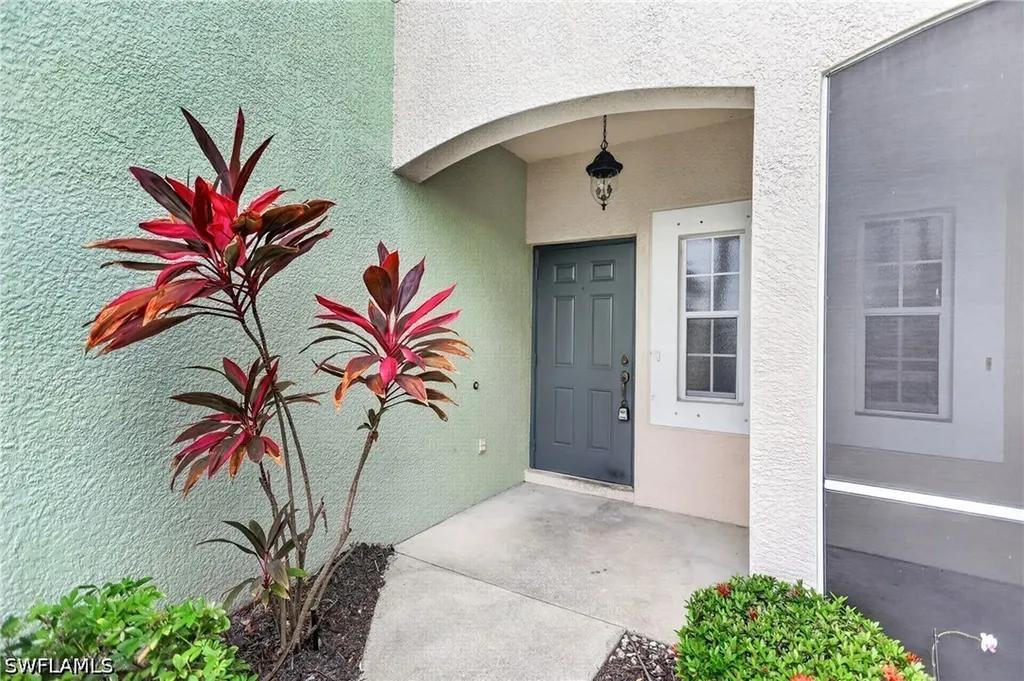 3610 Pine Oak Circle Fort Myers FL 33916