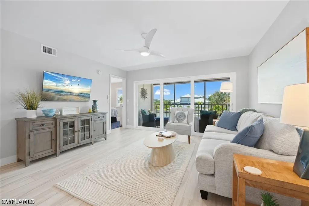 10684 Gulf Shore Drive Naples FL 34108