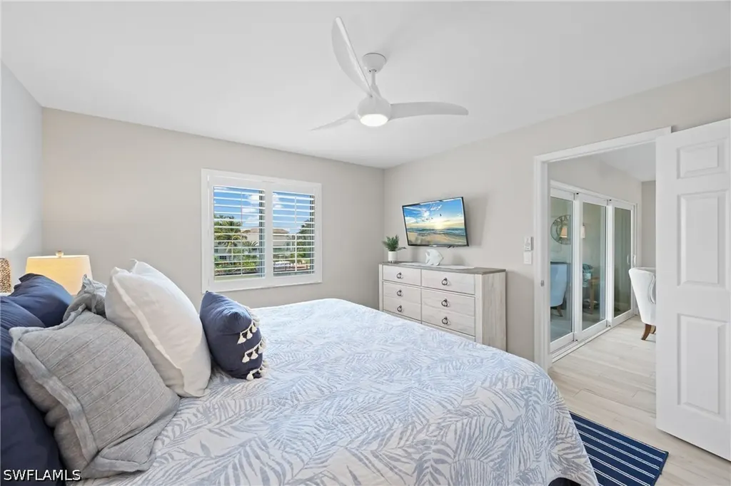 10684 Gulf Shore Drive Naples FL 34108