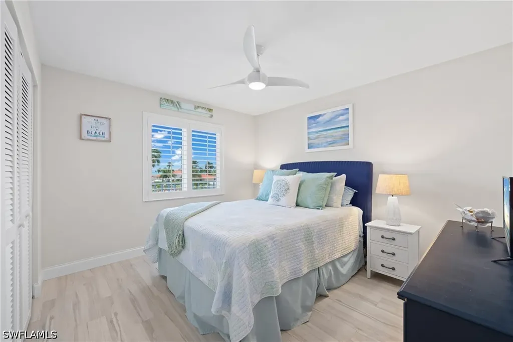 10684 Gulf Shore Drive Naples FL 34108