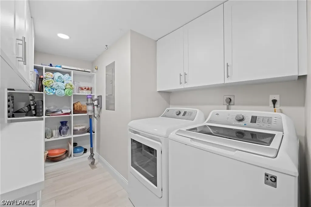 10684 Gulf Shore Drive Naples FL 34108