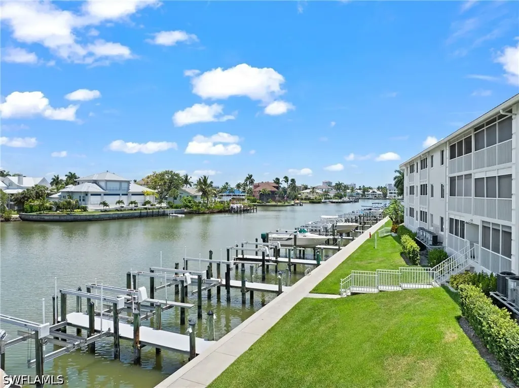10684 Gulf Shore Drive Naples FL 34108
