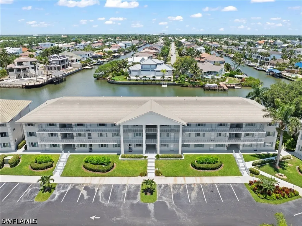 10684 Gulf Shore Drive Naples FL 34108