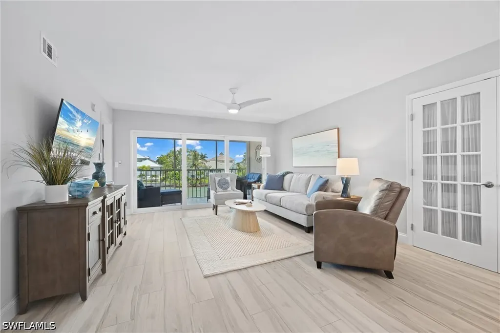10684 Gulf Shore Drive Naples FL 34108