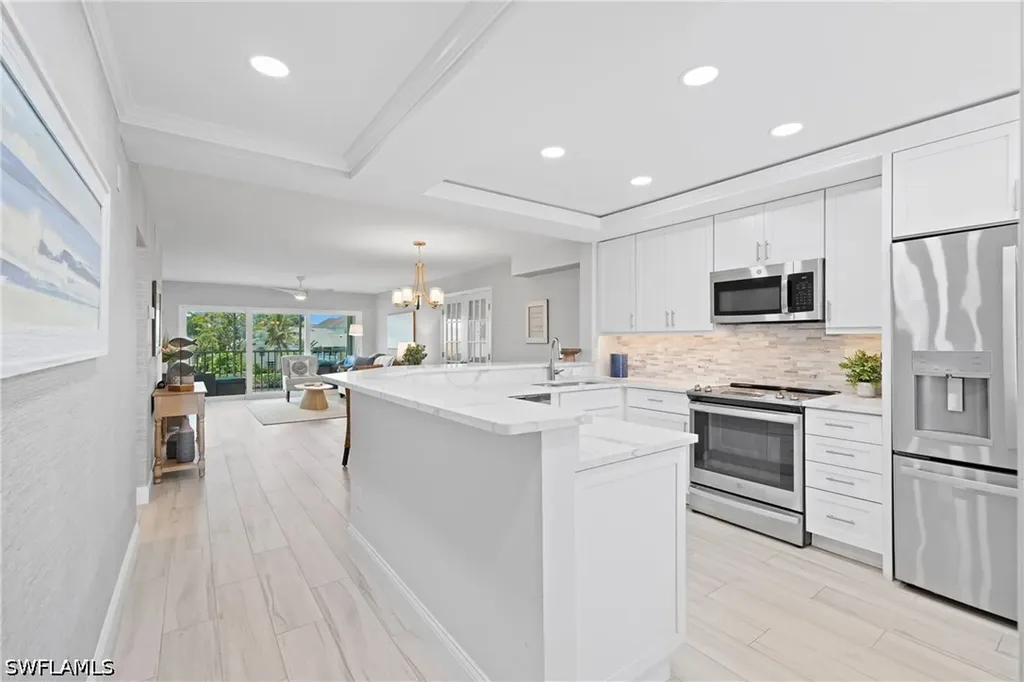 10684 Gulf Shore Drive Naples FL 34108