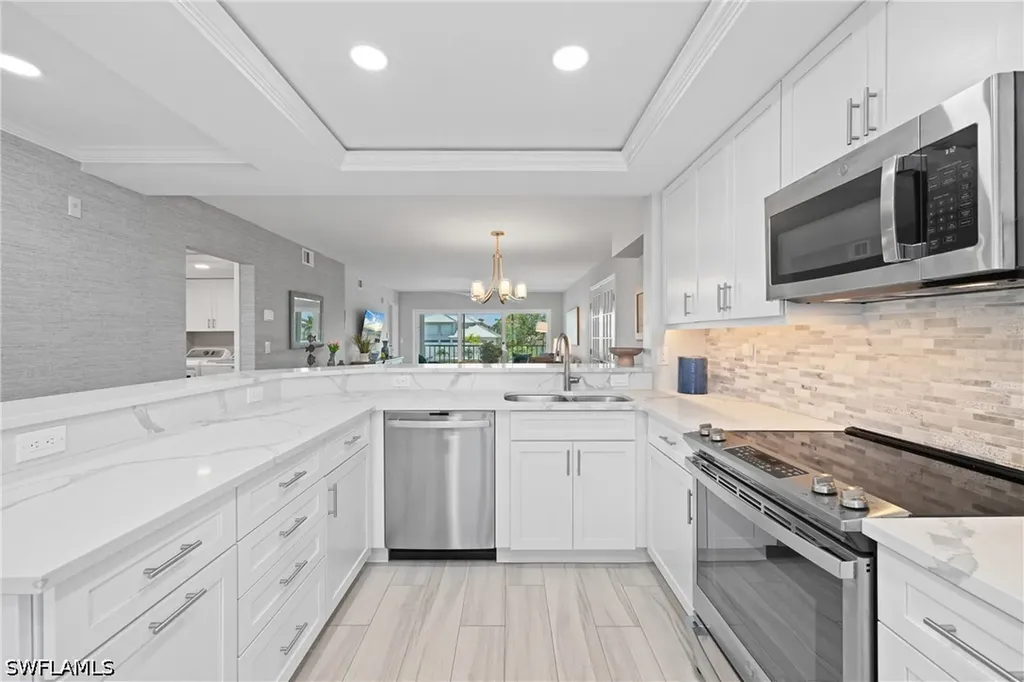 10684 Gulf Shore Drive Naples FL 34108